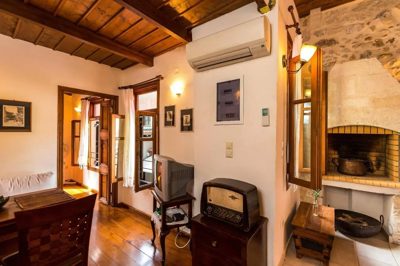 Venetian Rimondi Fountain Mansion Built In 1626 Apartment Rethymno  0*, Rethymno (Crete) Greece